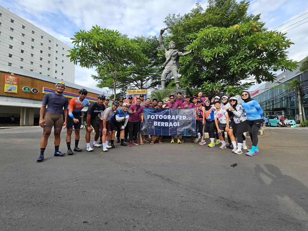 Fotografer Surabaya Lancarkan Aksi Jumat Berbagi